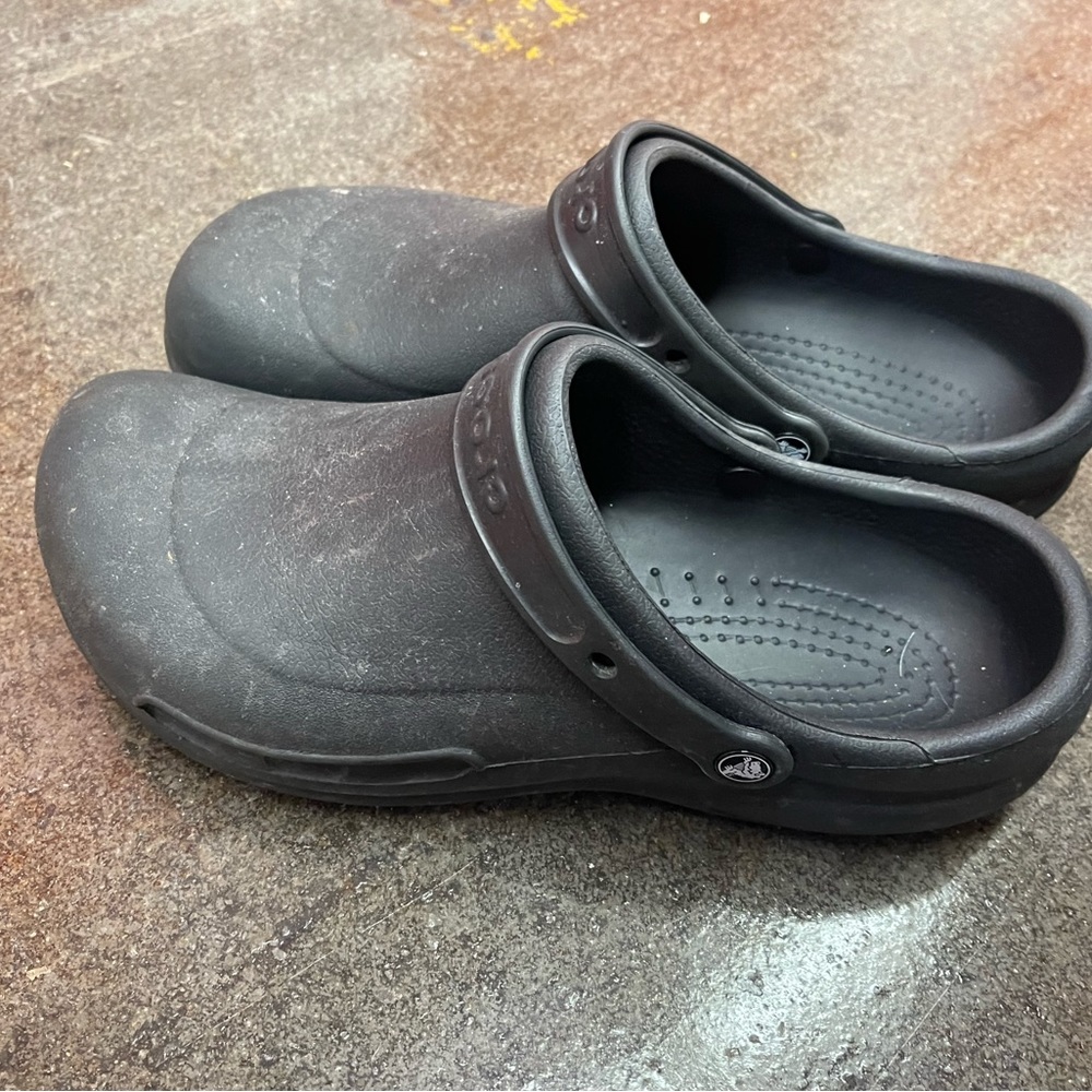 Mens working crocs